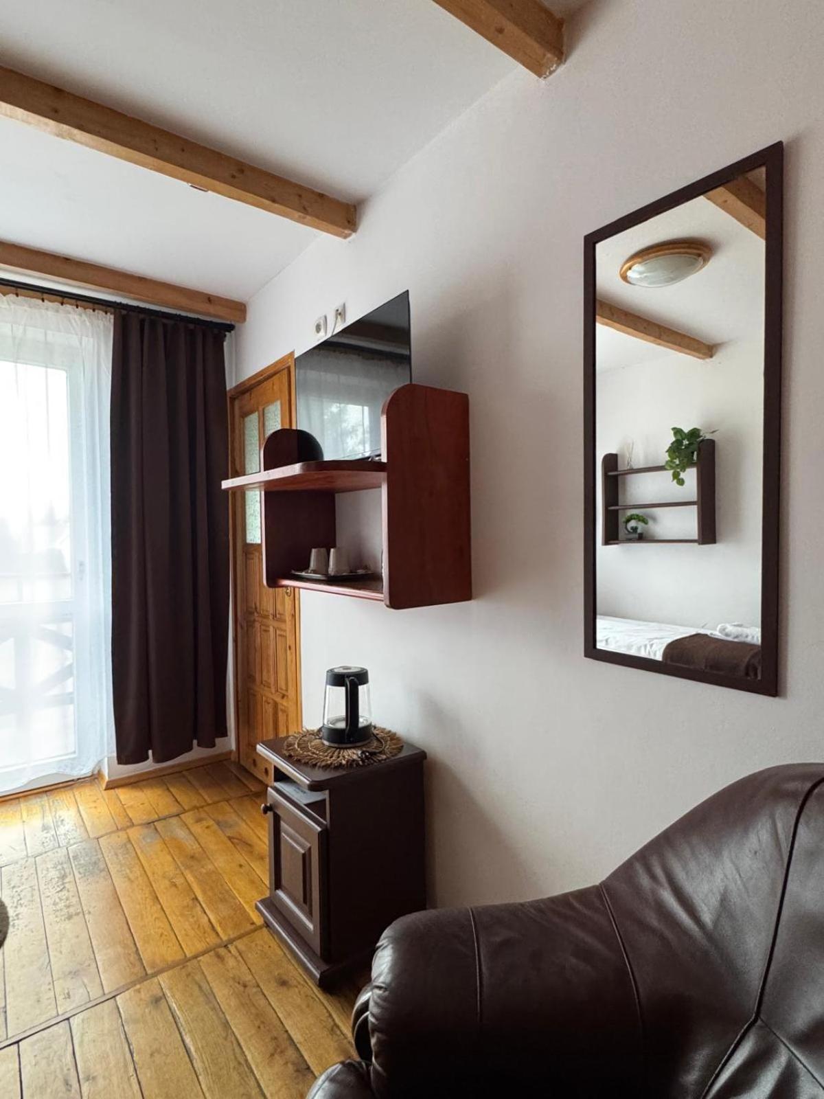 Powidz Lakeside Hotel & Restaurant Екстер'єр фото