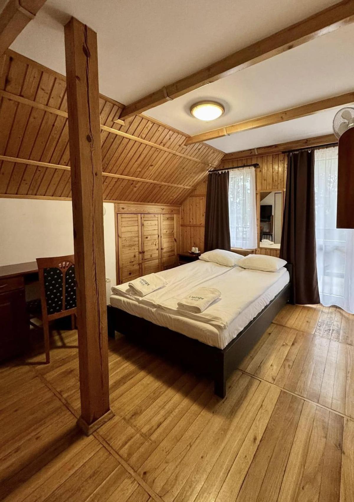 Powidz Lakeside Hotel & Restaurant Екстер'єр фото